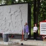 В Заречном открыт обновлённый памятный знак военным строителям.